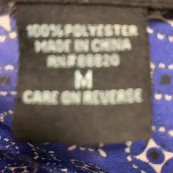 Cynthia Rowley lightweight tunic with planket which hides 3 buttons, V neck - Picture 6 of 8